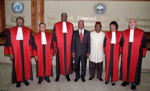Former UN Secretary-General Kofi Annan visits the International Criminal Tribunal for Rwanda