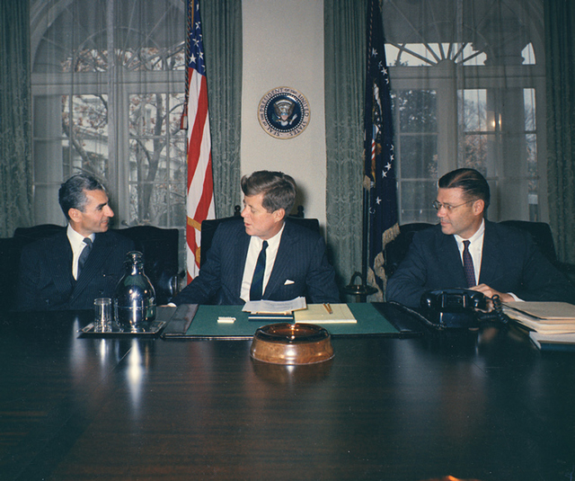 Reza Khan (left) in 1962 with JFK and Robert McNamara