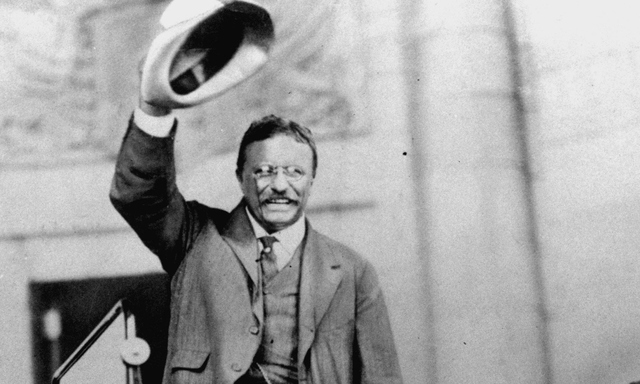 Roosevelt campaigning for president in 1904