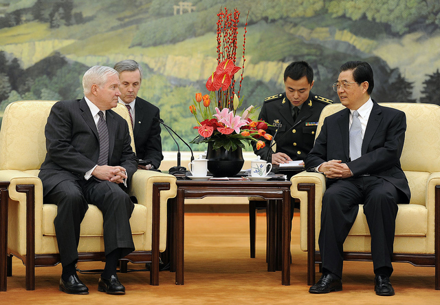 President Hu Jintao and Robert Gates