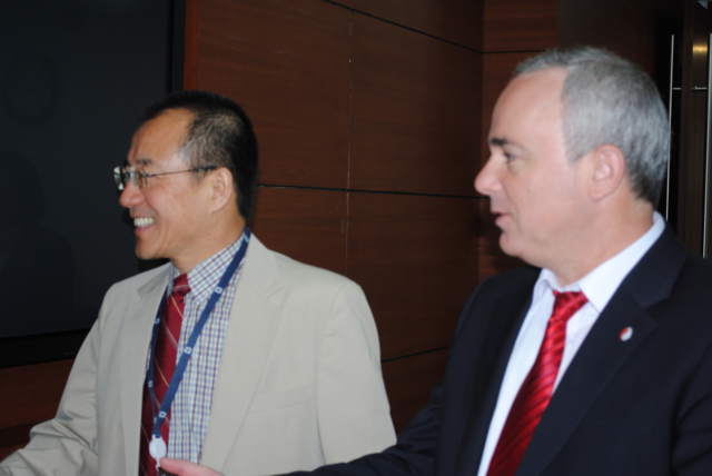 Gao Xiqing, the Vice Chairman and Chief Investment Officer at CIC, meets with members of Israel's Ministry of Finance.